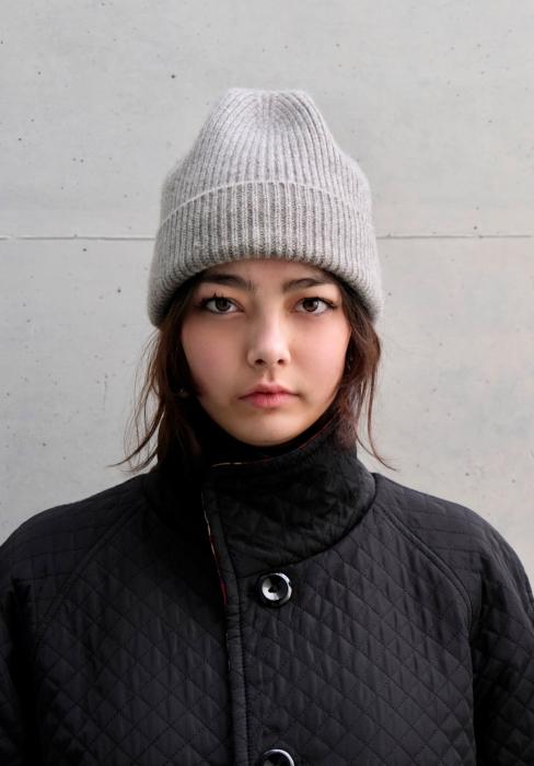BEANIE WITH RIBBED PATTERN IN YAK WOOL